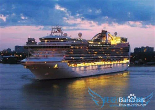 坐上豪华游轮去旅游吧!