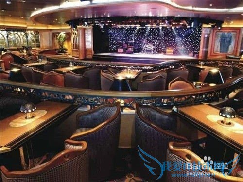 坐上豪华游轮去旅游吧!