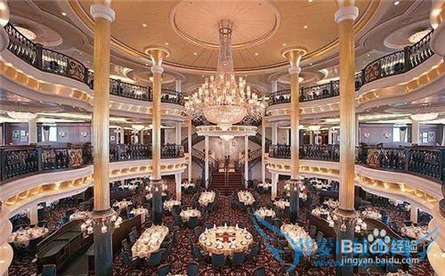 坐上豪华游轮去旅游吧!