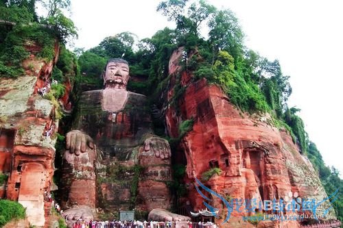 如何在乐山大佛旅游花费最少