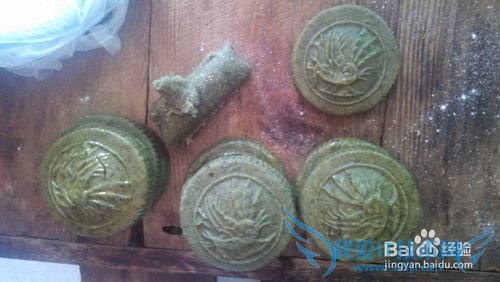 介绍几种可以做清明馃的草及它们的处理过程