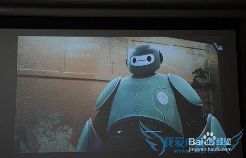 家用投影仪看《复仇者联盟2》