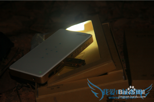 家用投影仪看《复仇者联盟2》