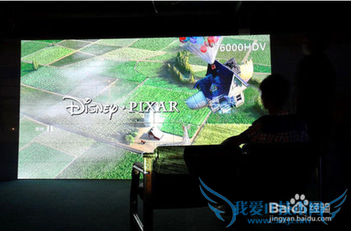 家用投影仪看《复仇者联盟2》