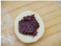 可爱的小猪豆沙包——五一节与孩子一起动手玩吧