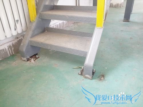 车库钢楼梯做法识见与想法说一说