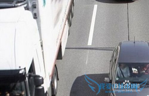 分享高速路上开车的老手经验