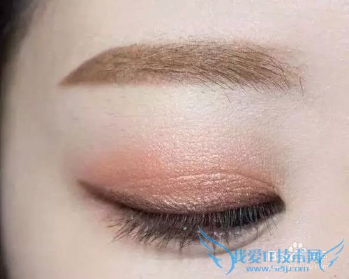 从眉毛看桃花运