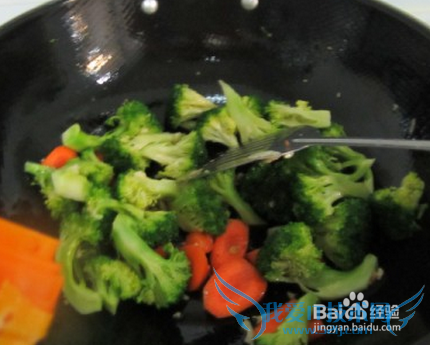 怎么做素炒西兰花?