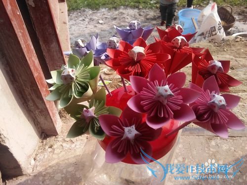 七彩折纸-----精美花瓣手工艺