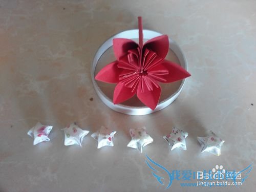七彩折纸-----精美花瓣手工艺