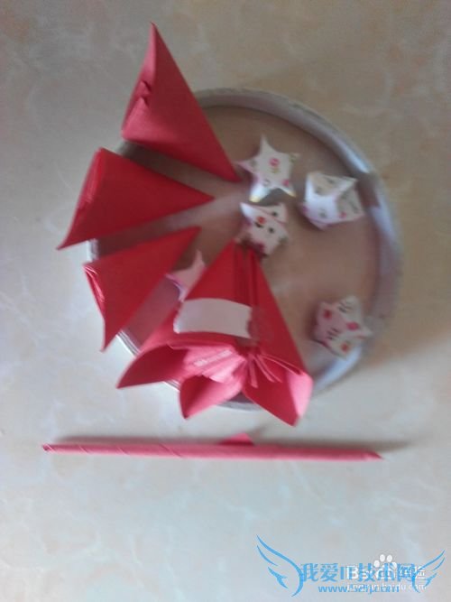 七彩折纸-----精美花瓣手工艺