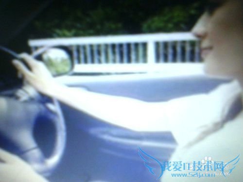 驾车时怎样省油