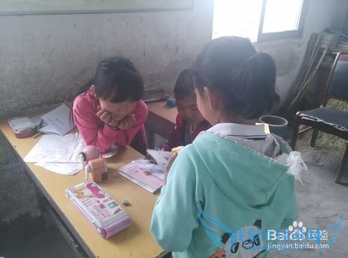 哪些活动来丰富学生的课余生活呢?