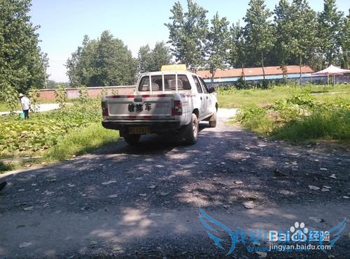 如何选择驾校考驾照?