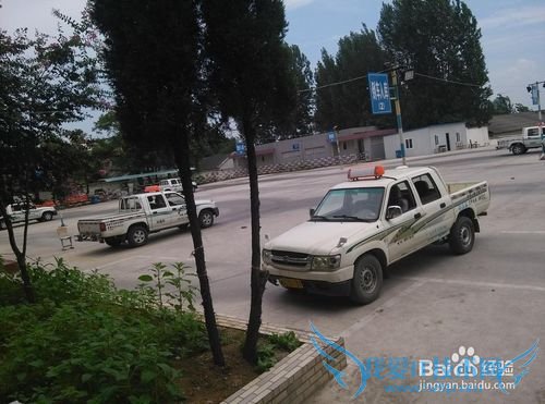 如何选择驾校考驾照?