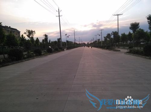 如何选择驾校考驾照?