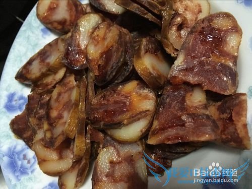 如何做农家小炒菜之腊肠炒香干