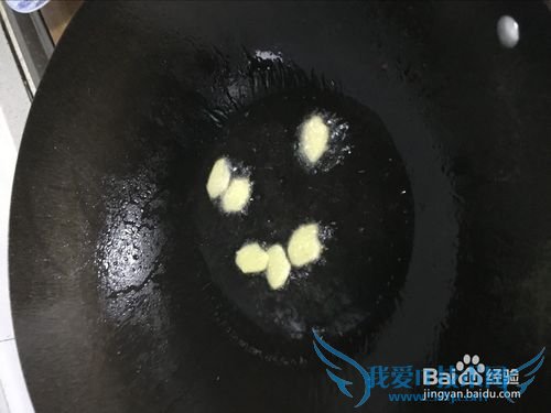 如何做农家小炒菜之腊肠炒香干