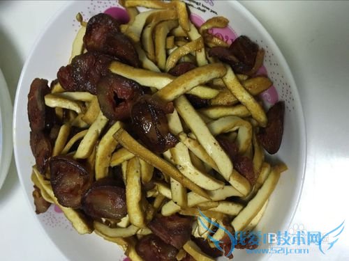 如何做农家小炒菜之腊肠炒香干