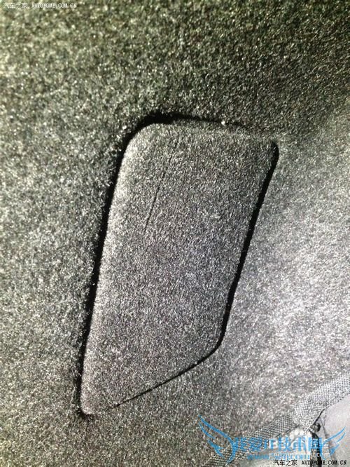 新帕萨特自己动手更换流氓倒车灯图解说明