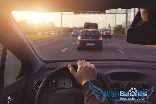 如何开车可以省油