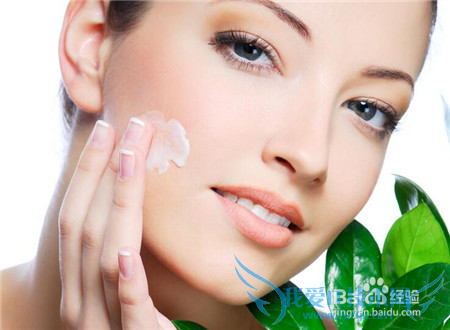 如何给肌肤补水 分享备受恩宠的补水小妙招