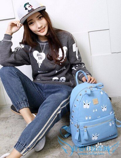 今天告诉你,双肩包不是学生才有的专利