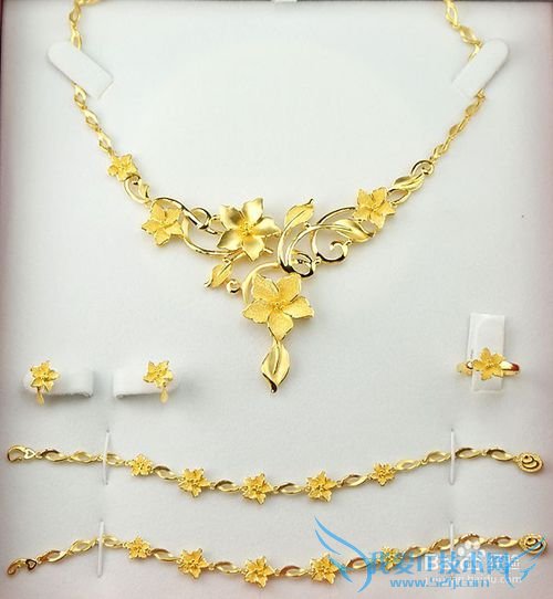 怎样拿旧的金饰换新的金饰