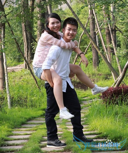 大学情侣如何度过假期异地的时光?