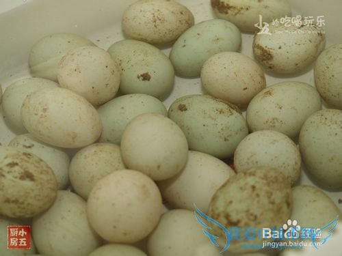 咸鸭蛋:为端午节而准备的传统美食