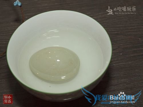 咸鸭蛋:为端午节而准备的传统美食