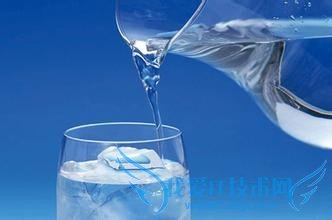 最适合喝水的时间