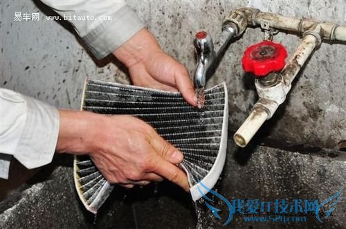 怎样自己清洁空调滤芯