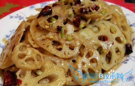 只要简单的菜,就够吃两碗饭——香辣藕片