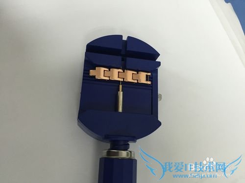 手表买大了,怎样拆掉一节手链