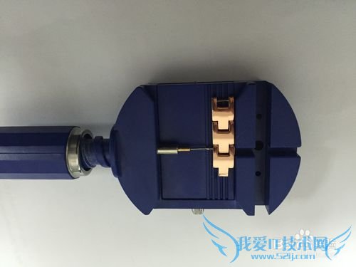 手表买大了,怎样拆掉一节手链