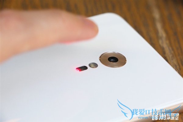 黑边无敌了!联想ZUK Z2 Pro黑白双色图赏