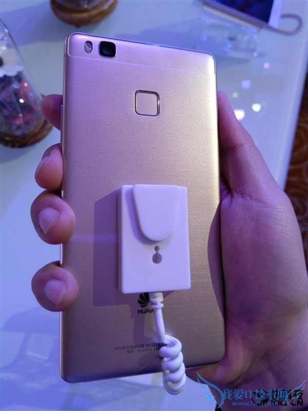 ȫͨ/1599ԪΪ5.2G9ഺ